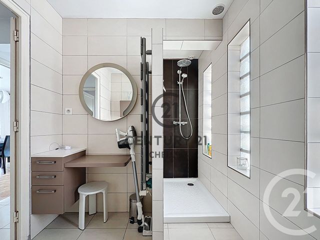 maison à vendre - 8 pièces - 139.0 m2 - CHELLES - 77 - ILE-DE-FRANCE - Century 21 Agence H.L.