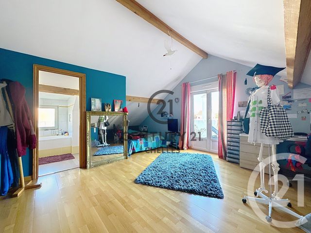 maison à vendre - 9 pièces - 175.0 m2 - CHELLES - 77 - ILE-DE-FRANCE - Century 21 Agence H.L.