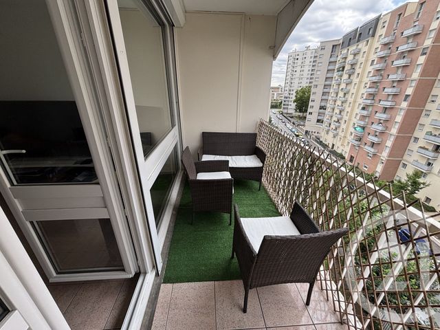 Appartement F3 à vendre - 3 pièces - 62.0 m2 - CHELLES - 77 - ILE-DE-FRANCE - Century 21 Agence H.L.