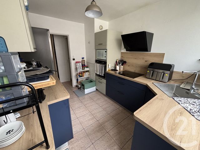 Appartement F3 à vendre - 3 pièces - 62.0 m2 - CHELLES - 77 - ILE-DE-FRANCE - Century 21 Agence H.L.