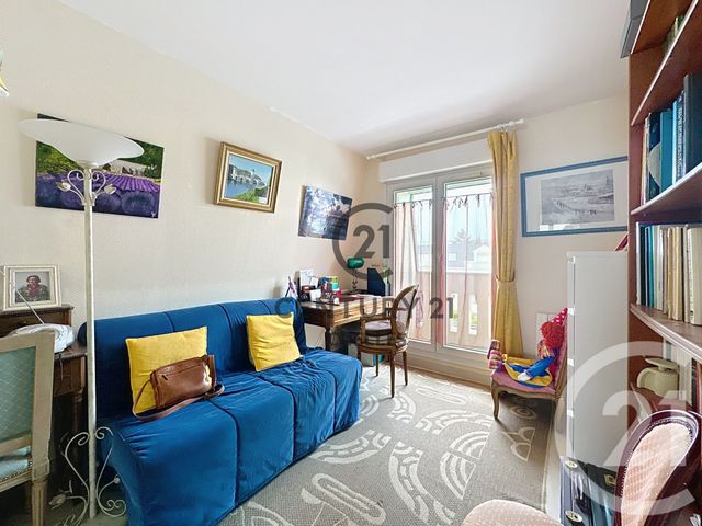 Afficher la photo en grand Appartement F4 à vendre - 4 pièces - 89.0 m2 - CHELLES - 77 - ILE-DE-FRANCE - Century 21 Agence H.L.