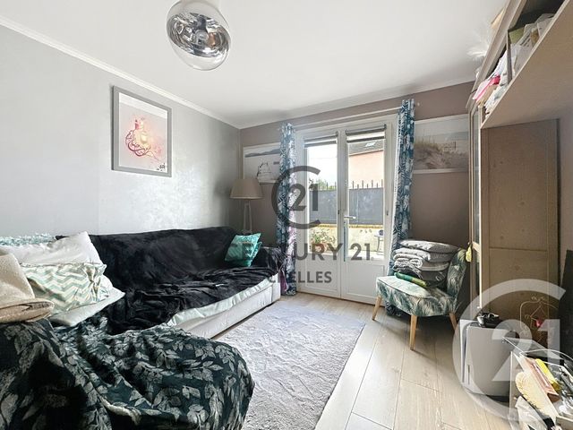 maison à vendre - 4 pièces - 75.92 m2 - CHELLES - 77 - ILE-DE-FRANCE - Century 21 Agence H.L.