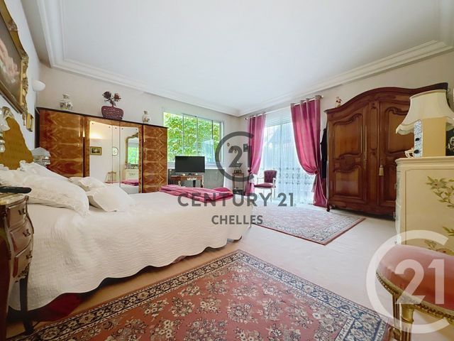 maison à vendre - 8 pièces - 205.95 m2 - CHELLES - 77 - ILE-DE-FRANCE - Century 21 Agence H.L.