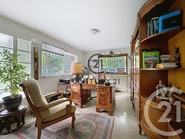 maison à vendre - 8 pièces - 205.95 m2 - CHELLES - 77 - ILE-DE-FRANCE - Century 21 Agence H.L.