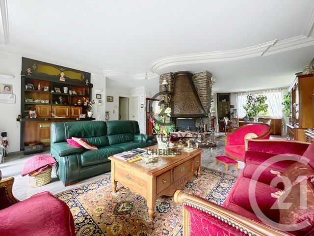 maison à vendre - 8 pièces - 205.95 m2 - CHELLES - 77 - ILE-DE-FRANCE - Century 21 Agence H.L.