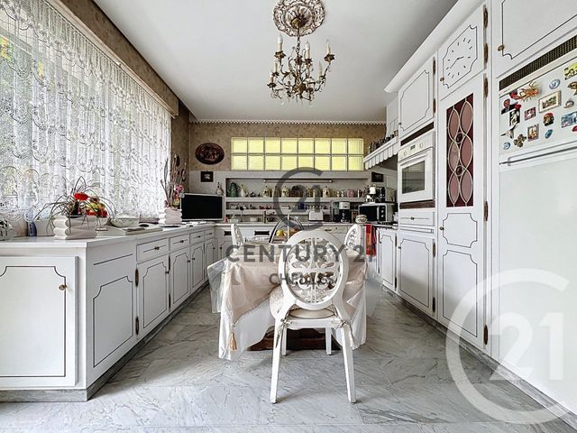 maison à vendre - 8 pièces - 205.95 m2 - CHELLES - 77 - ILE-DE-FRANCE - Century 21 Agence H.L.