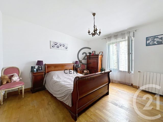 maison à vendre - 5 pièces - 126.56 m2 - CHELLES - 77 - ILE-DE-FRANCE - Century 21 Agence H.L.