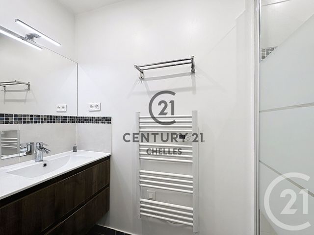 Appartement F2 à vendre - 2 pièces - 32.15 m2 - CHELLES - 77 - ILE-DE-FRANCE - Century 21 Agence H.L.
