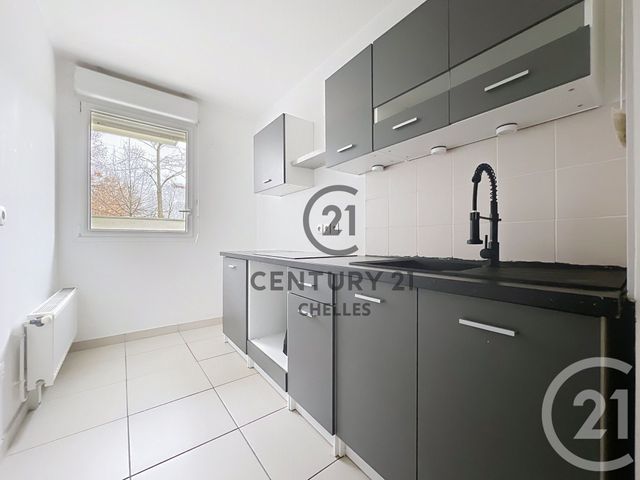 Appartement F2 à vendre - 2 pièces - 46.2 m2 - CHELLES - 77 - ILE-DE-FRANCE - Century 21 Agence H.L.
