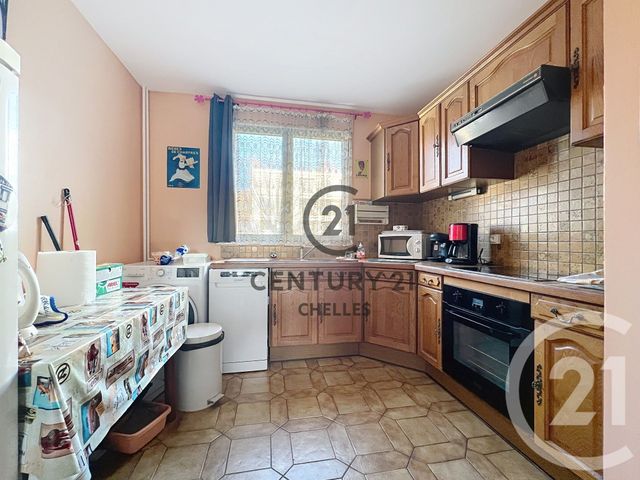 Appartement F3 à vendre - 3 pièces - 63.38 m2 - CHELLES - 77 - ILE-DE-FRANCE - Century 21 Agence H.L.