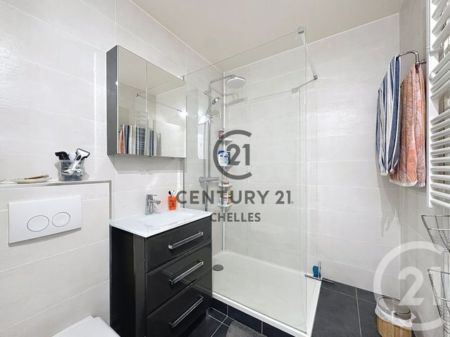 Appartement F2 à vendre - 2 pièces - 46.91 m2 - CHELLES - 77 - ILE-DE-FRANCE - Century 21 Agence H.L.
