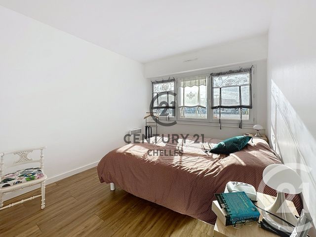 Appartement F2 à vendre - 2 pièces - 46.91 m2 - CHELLES - 77 - ILE-DE-FRANCE - Century 21 Agence H.L.