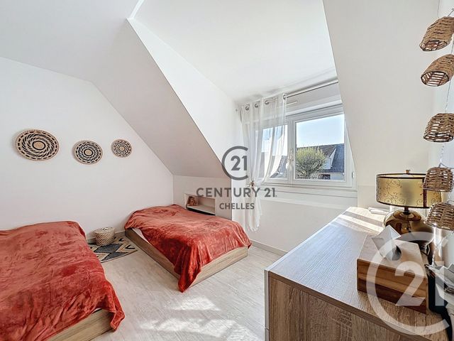 maison à vendre - 5 pièces - 91.18 m2 - CHELLES - 77 - ILE-DE-FRANCE - Century 21 Agence H.L.