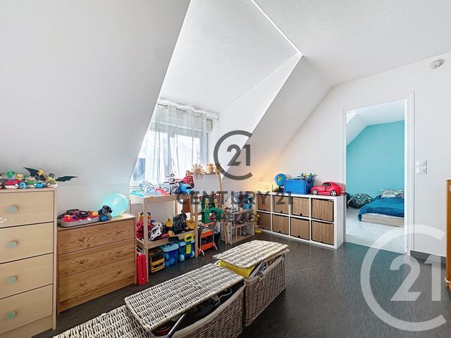 maison à vendre - 5 pièces - 91.18 m2 - CHELLES - 77 - ILE-DE-FRANCE - Century 21 Agence H.L.