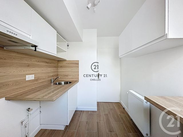 Appartement F2 à louer - 2 pièces - 44.63 m2 - CHELLES - 77 - ILE-DE-FRANCE - Century 21 Agence H.L.