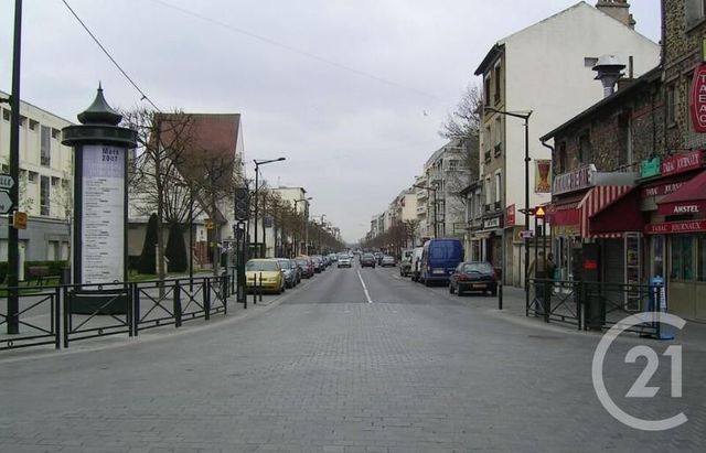 Appartement Studio à vendre - 1 pièce - 27.75 m2 - CHELLES - 77 - ILE-DE-FRANCE - Century 21 Agence H.L.