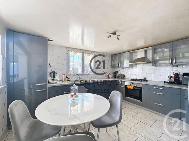 maison à vendre - 7 pièces - 137.77 m2 - CHELLES - 77 - ILE-DE-FRANCE - Century 21 Agence H.L.