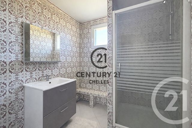 maison à vendre - 7 pièces - 137.77 m2 - CHELLES - 77 - ILE-DE-FRANCE - Century 21 Agence H.L.