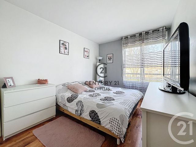 Appartement F3 à vendre - 3 pièces - 65.05 m2 - CHELLES - 77 - ILE-DE-FRANCE - Century 21 Agence H.L.