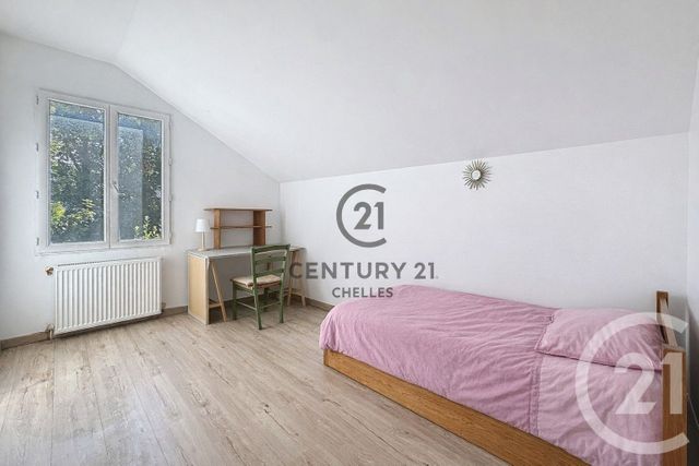 maison à vendre - 8 pièces - 174.08 m2 - CHELLES - 77 - ILE-DE-FRANCE - Century 21 Agence H.L.