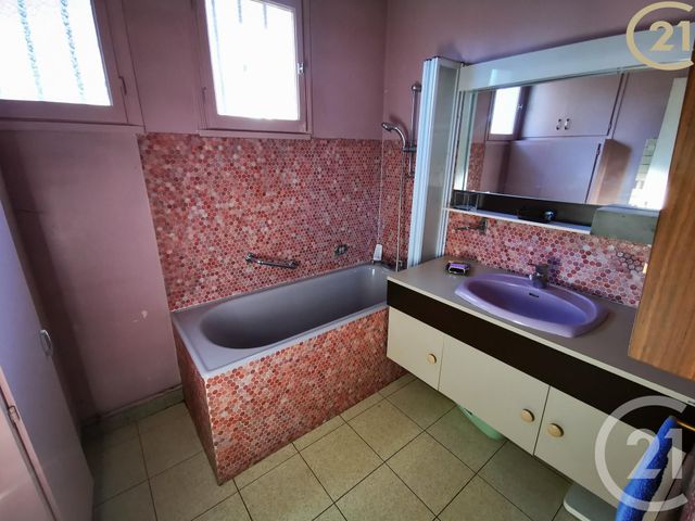 maison à vendre - 6 pièces - 130.0 m2 - CHELLES - 77 - ILE-DE-FRANCE - Century 21 Agence H.L. maison à vendre - 6 pièces - 130.0 m2 - CHELLES - 77 - ILE-DE-FRANCE - Century 21 Agence H.L.