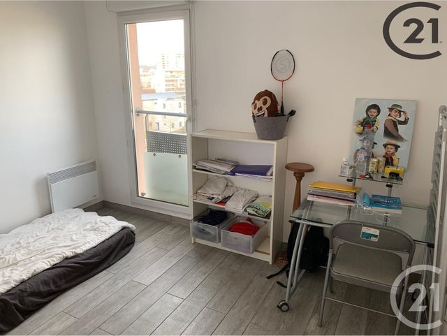 Afficher la photo en grand Appartement F4 à vendre - 4 pièces - 79.07 m2 - CHELLES - 77 - ILE-DE-FRANCE - Century 21 Agence H.L.