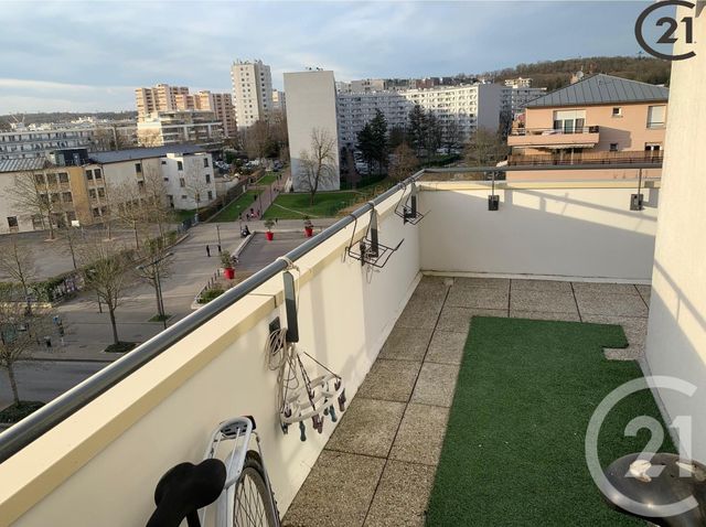 Afficher la photo en grand Appartement F4 à vendre - 4 pièces - 79.07 m2 - CHELLES - 77 - ILE-DE-FRANCE - Century 21 Agence H.L.