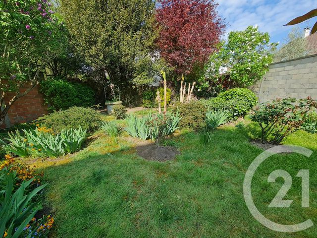 maison à vendre - 5 pièces - 98.0 m2 - CHELLES - 77 - ILE-DE-FRANCE - Century 21 Agence H.L. maison à vendre - 5 pièces - 98.0 m2 - CHELLES - 77 - ILE-DE-FRANCE - Century 21 Agence H.L.