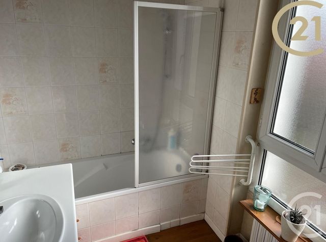 maison à vendre - 8 pièces - 160.0 m2 - CHELLES - 77 - ILE-DE-FRANCE - Century 21 Agence H.L. maison à vendre - 8 pièces - 160.0 m2 - CHELLES - 77 - ILE-DE-FRANCE - Century 21 Agence H.L.