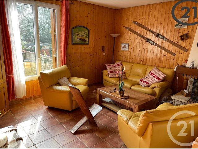 maison à vendre - 8 pièces - 160.0 m2 - CHELLES - 77 - ILE-DE-FRANCE - Century 21 Agence H.L. maison à vendre - 8 pièces - 160.0 m2 - CHELLES - 77 - ILE-DE-FRANCE - Century 21 Agence H.L.
