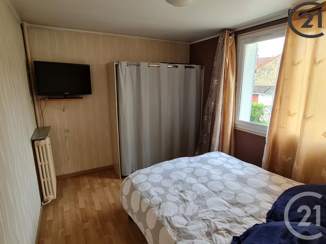 Afficher la photo en grand Appartement F2 à vendre - 2 pièces - 53.0 m2 - VAIRES SUR MARNE - 77 - ILE-DE-FRANCE - Century 21 Agence H.L.