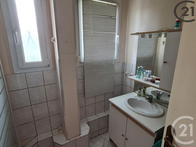 Afficher la photo en grand Appartement F2 à vendre - 2 pièces - 53.0 m2 - VAIRES SUR MARNE - 77 - ILE-DE-FRANCE - Century 21 Agence H.L.