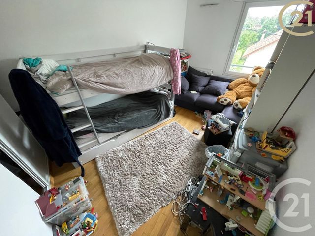 Afficher la photo en grand Appartement F3 à vendre - 3 pièces - 72.44 m2 - CHELLES - 77 - ILE-DE-FRANCE - Century 21 Agence H.L.
