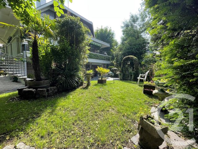 maison à vendre - 8 pièces - 205.95 m2 - CHELLES - 77 - ILE-DE-FRANCE - Century 21 Agence H.L.