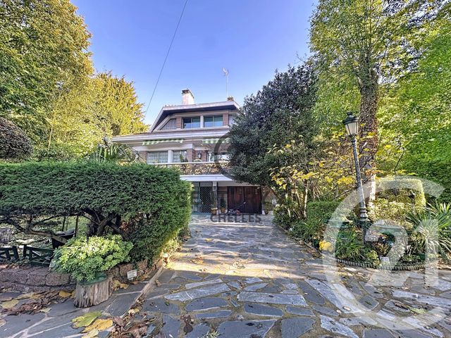 maison à vendre - 8 pièces - 205.95 m2 - CHELLES - 77 - ILE-DE-FRANCE - Century 21 Agence H.L.