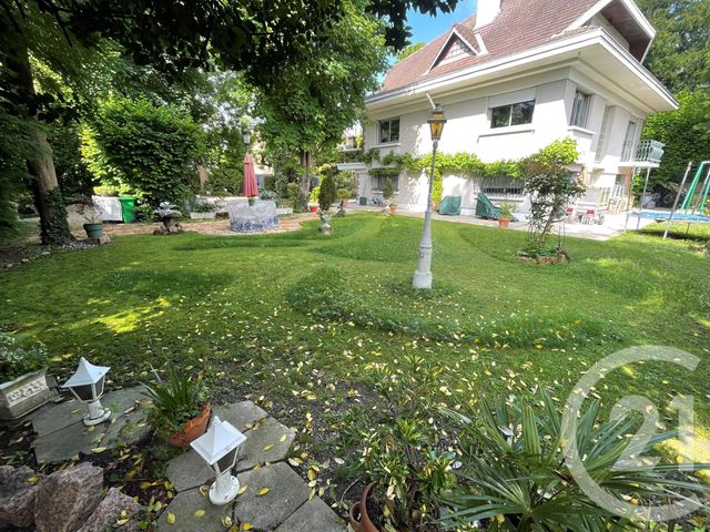 maison à vendre - 8 pièces - 205.95 m2 - CHELLES - 77 - ILE-DE-FRANCE - Century 21 Agence H.L.