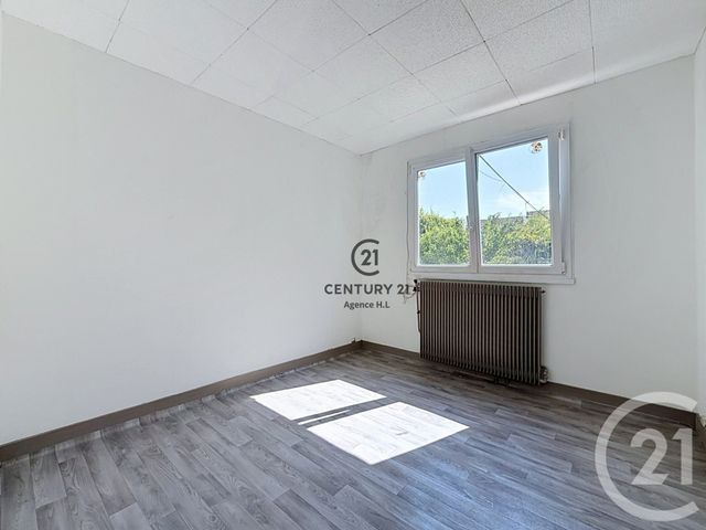 maison à vendre - 5 pièces - 86.73 m2 - CHELLES - 77 - ILE-DE-FRANCE - Century 21 Agence H.L.