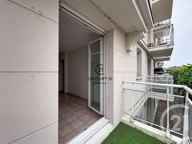 Appartement F2 à vendre - 2 pièces - 43.59 m2 - CHELLES - 77 - ILE-DE-FRANCE - Century 21 Agence H.L.