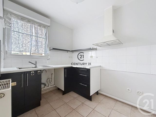 Appartement F2 à vendre - 2 pièces - 43.59 m2 - CHELLES - 77 - ILE-DE-FRANCE - Century 21 Agence H.L.