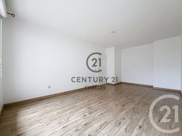 Appartement F2 à vendre - 2 pièces - 46.2 m2 - CHELLES - 77 - ILE-DE-FRANCE - Century 21 Agence H.L.