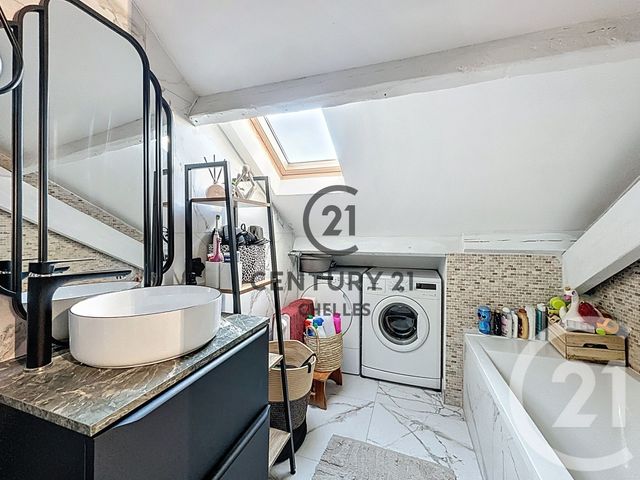 Appartement Duplex à vendre - 3 pièces - 57.08 m2 - VILLEMOMBLE - 93 - ILE-DE-FRANCE - Century 21 Agence H.L.