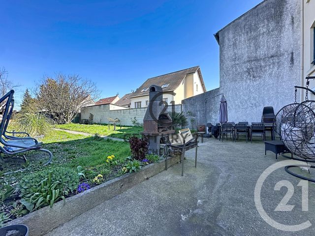 maison à vendre - 7 pièces - 137.77 m2 - CHELLES - 77 - ILE-DE-FRANCE - Century 21 Agence H.L.