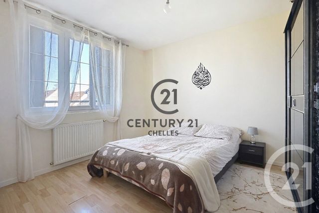 maison à vendre - 7 pièces - 137.77 m2 - CHELLES - 77 - ILE-DE-FRANCE - Century 21 Agence H.L.