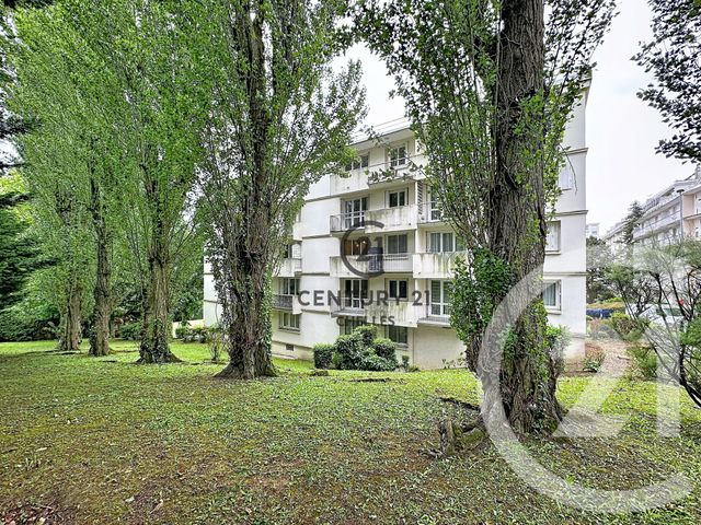 Appartement F2 à louer - 2 pièces - 45.75 m2 - GAGNY - 93 - ILE-DE-FRANCE - Century 21 Agence H.L.