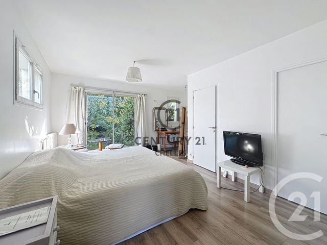 maison à vendre - 8 pièces - 174.08 m2 - CHELLES - 77 - ILE-DE-FRANCE - Century 21 Agence H.L.