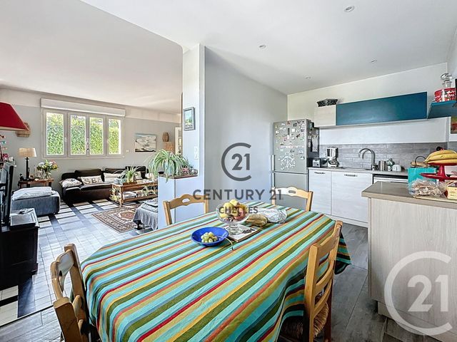 maison à vendre - 9 pièces - 175.0 m2 - CHELLES - 77 - ILE-DE-FRANCE - Century 21 Agence H.L.