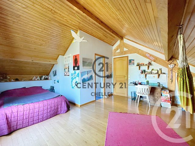 maison à vendre - 9 pièces - 175.0 m2 - CHELLES - 77 - ILE-DE-FRANCE - Century 21 Agence H.L.