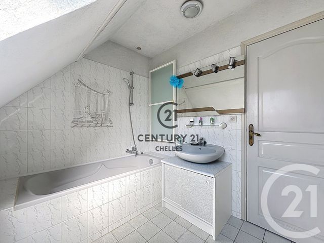 maison à vendre - 6 pièces - 114.94 m2 - CHELLES - 77 - ILE-DE-FRANCE - Century 21 Agence H.L.