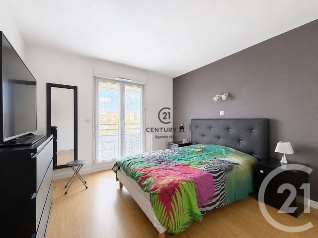 Appartement F3 à vendre - 3 pièces - 76.04 m2 - GAGNY - 93 - ILE-DE-FRANCE - Century 21 Agence H.L.