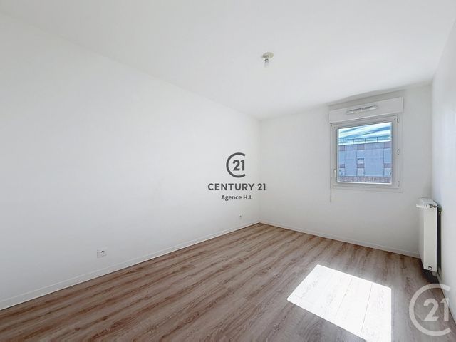 Appartement F3 à vendre - 3 pièces - 60.41 m2 - CHELLES - 77 - ILE-DE-FRANCE - Century 21 Agence H.L.